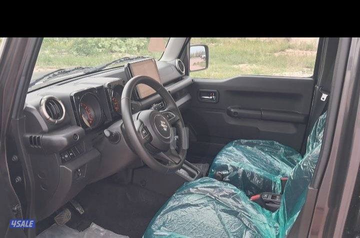 للبيع سوزوكي جيمني موديل 2025 ماشي 11 الف شبه اصفار كامل المواصفات8