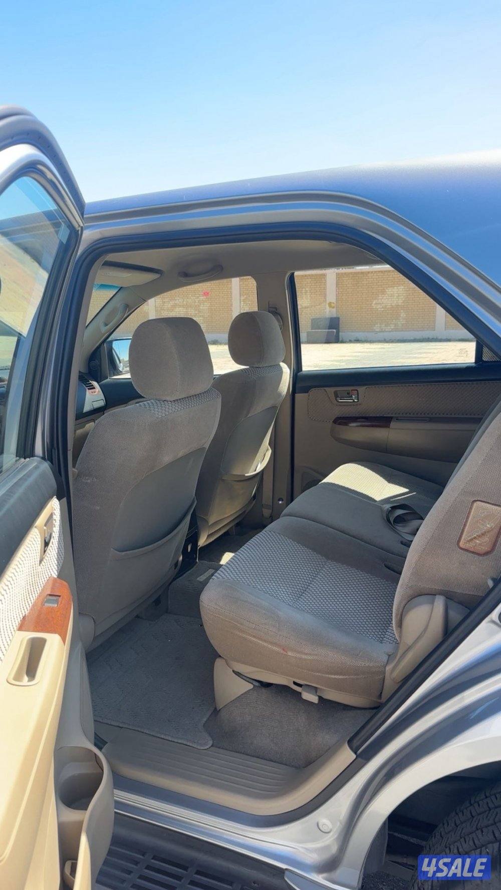 للبيع جيب فورتنر موديل 20155