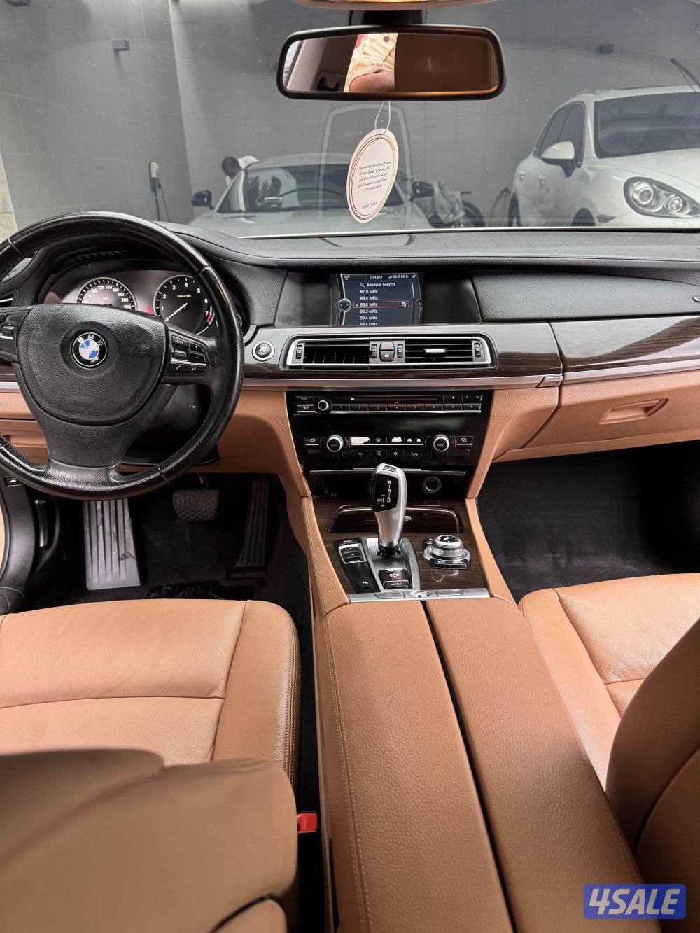 للبيع BMW730 LI ماشي 163 ألف فحص جير مكينه شامي صبغ تجميلي مدكر يسار2