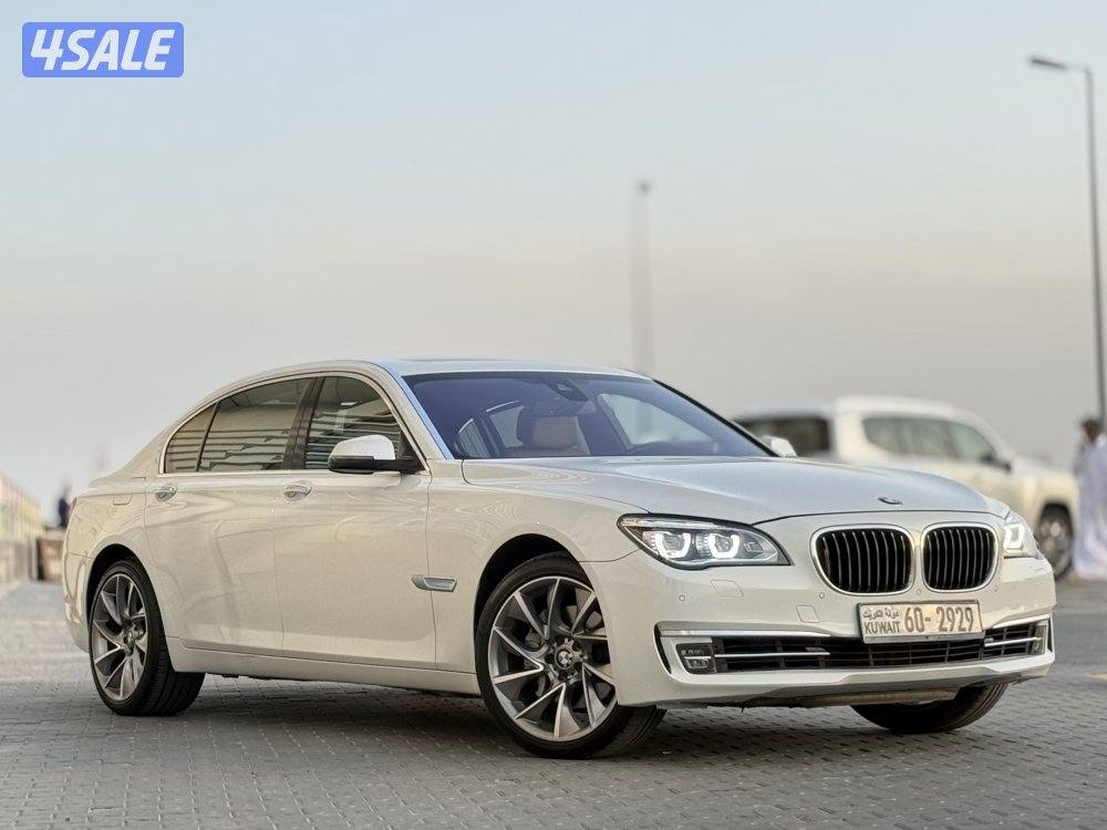 للبيع بي ام 740! موديل 20151