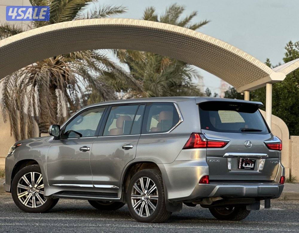 معرض القمة🚩4