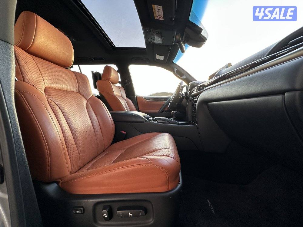 معرض القمة🚩8