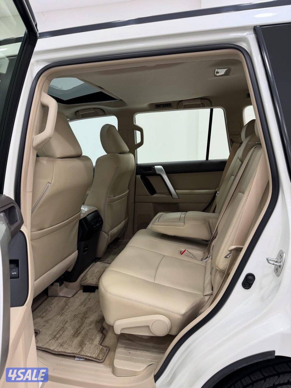 تويوتا برادو 2023 وكالة البحرين جاهزة للتصدير مع التخليص7