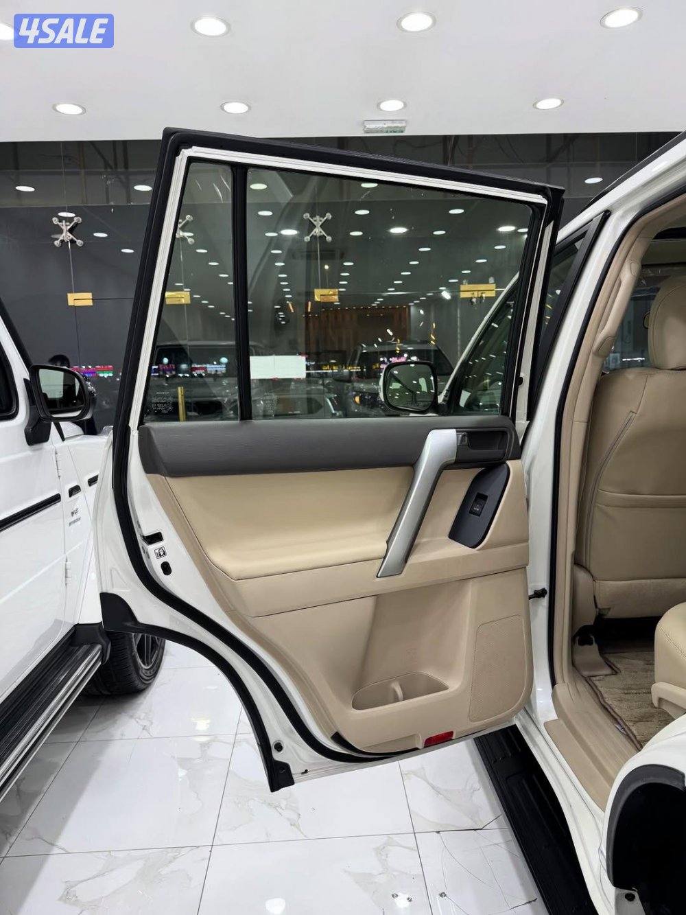 تويوتا برادو 2023 وكالة البحرين جاهزة للتصدير مع التخليص8