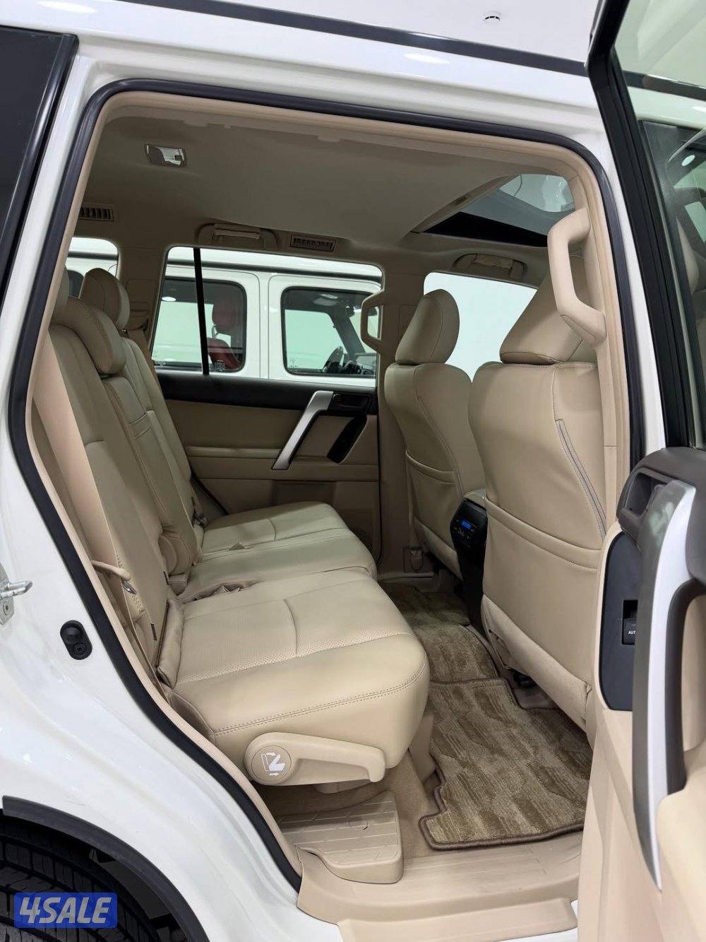 تويوتا برادو 2023 وكالة البحرين جاهزة للتصدير مع التخليص13