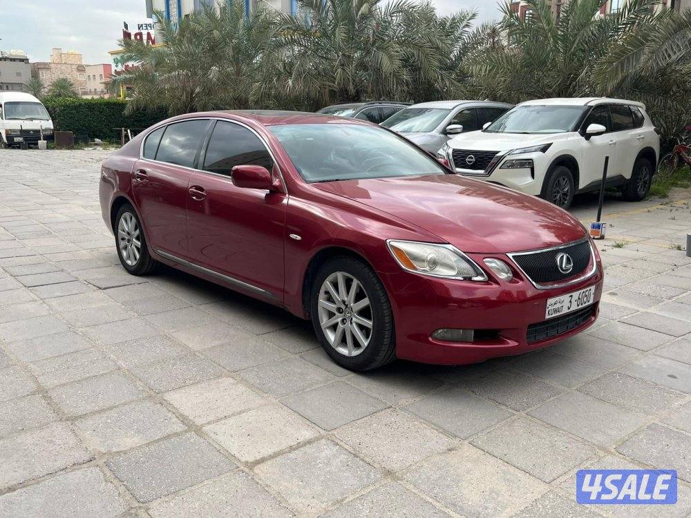 للبيع لكزز موديل 2007  سياره نضيفه جداً مكيف ولا تحتاج لاي مصاريف نهائي0