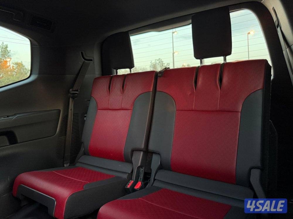 للبيع . لاندكروزر . GR  . م 20235