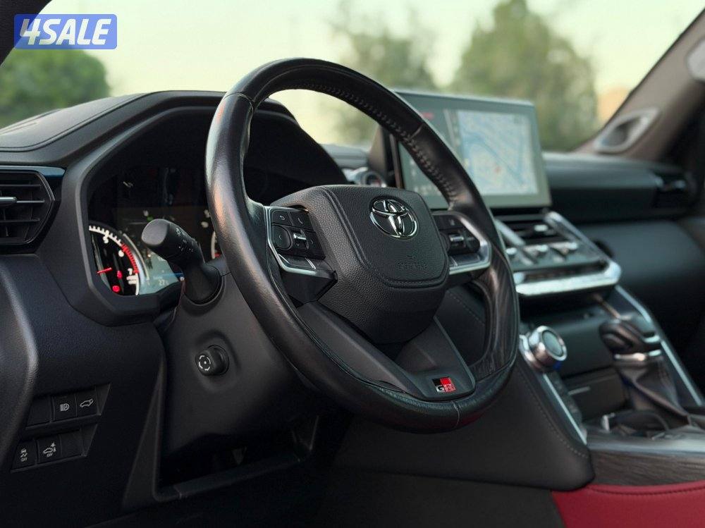 للبيع . لاندكروزر . GR  . م 202311