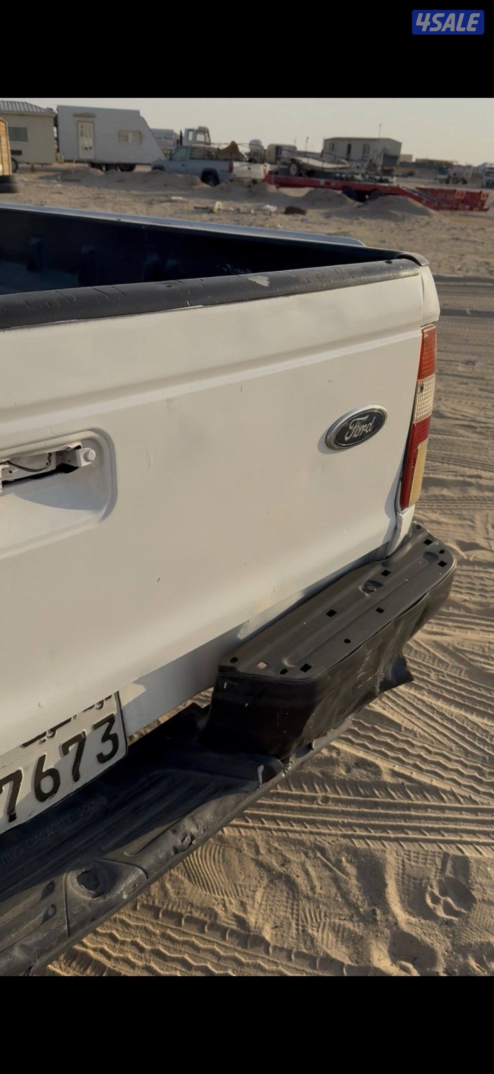 وانيت فورد م٢٠٠١ ماكينه وقيرمازدا ياباني بحاله جيده قيرعادي3