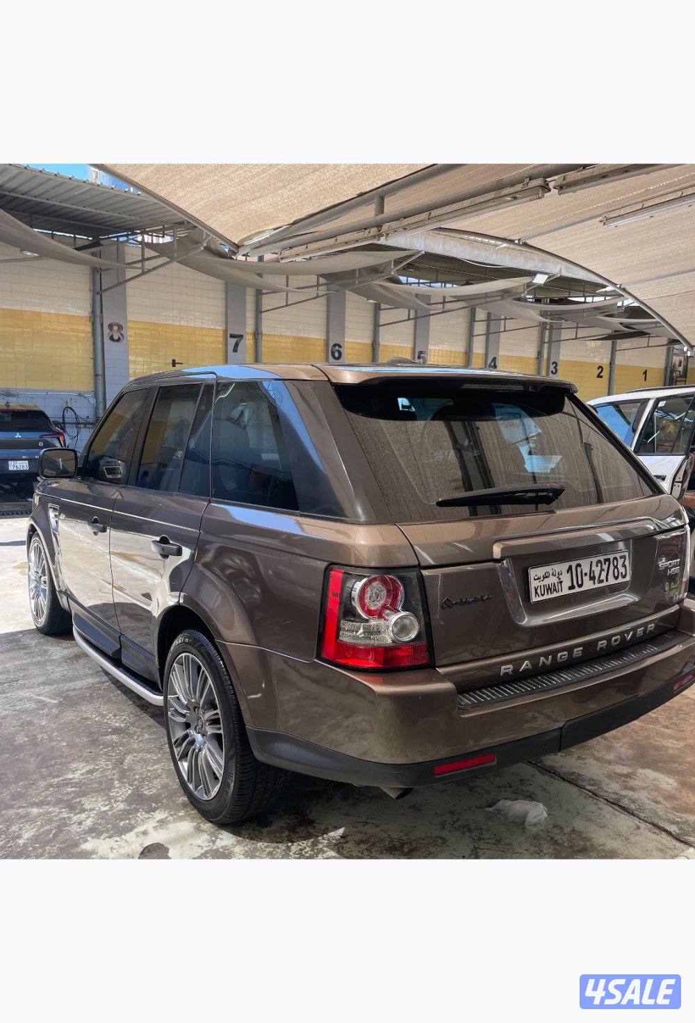رنج سبورت 2011  بحاله الوكاله مالك ثاني 8 بدون سوبر شرط الفحص0
