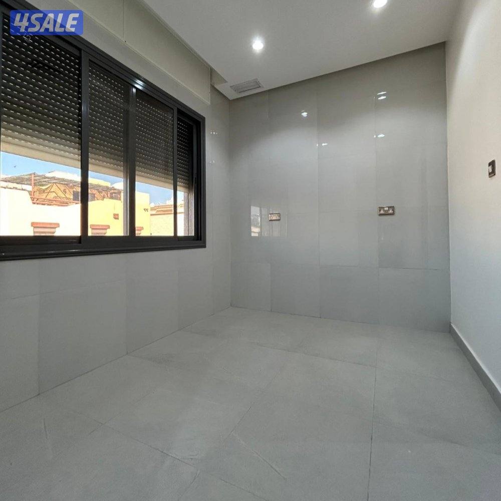 دور كامل سكني للإيجار في غرب مشرف5