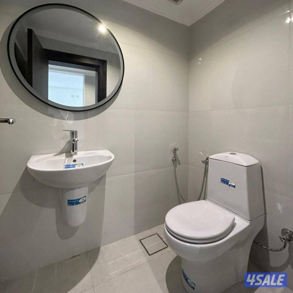 دور كامل سكني للإيجار في غرب مشرف7