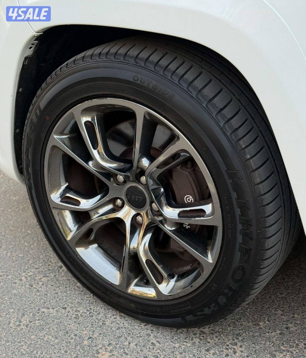 للبيع جراند شيروكي SRT موديل 2013 صبغ وكاله بالكامل7