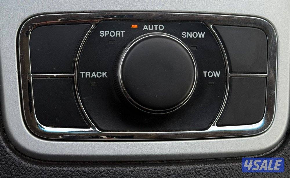 للبيع جراند شيروكي SRT موديل 2013 صبغ وكاله بالكامل10