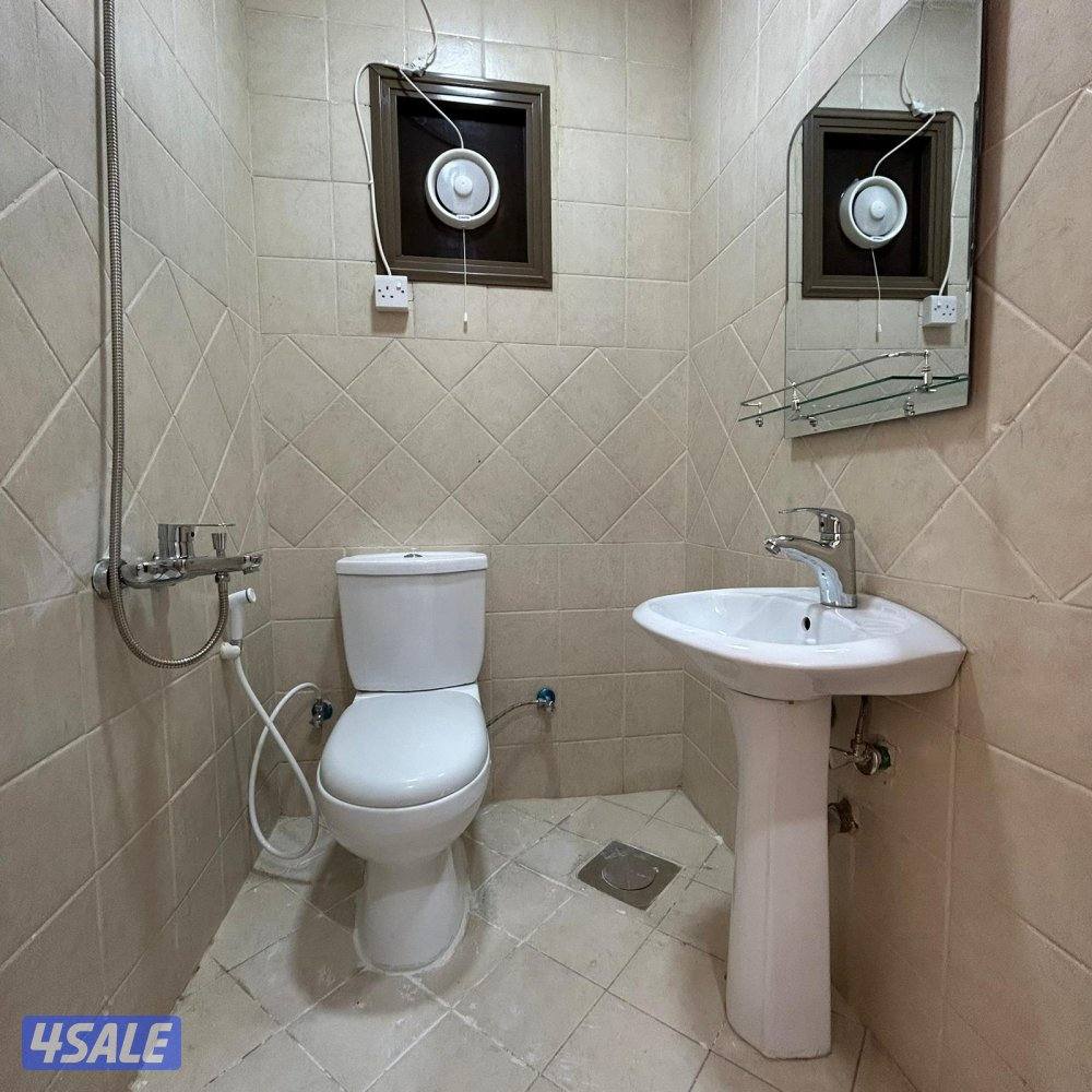 شقة مع شهر مجاني للإيجار في السالمية قطعة 65