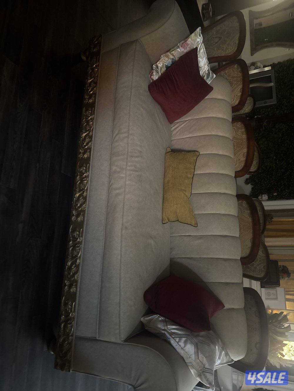 ثلاث كنب  للبيع2