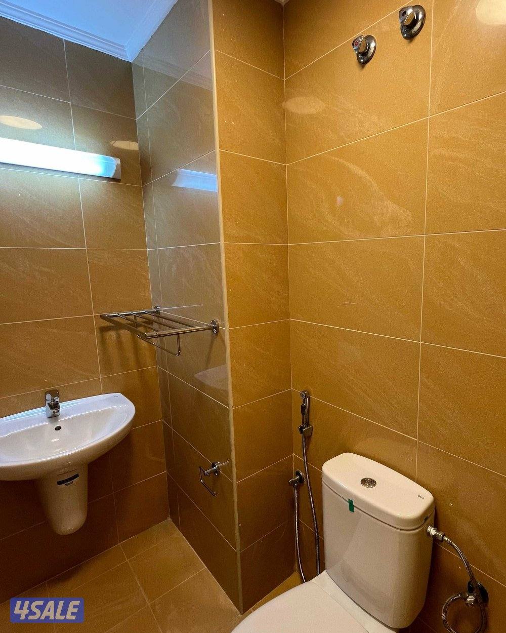 دوبلكس نصف مفروش إطلالة بحرية مباشرة للإيجار في الشعب البحري10