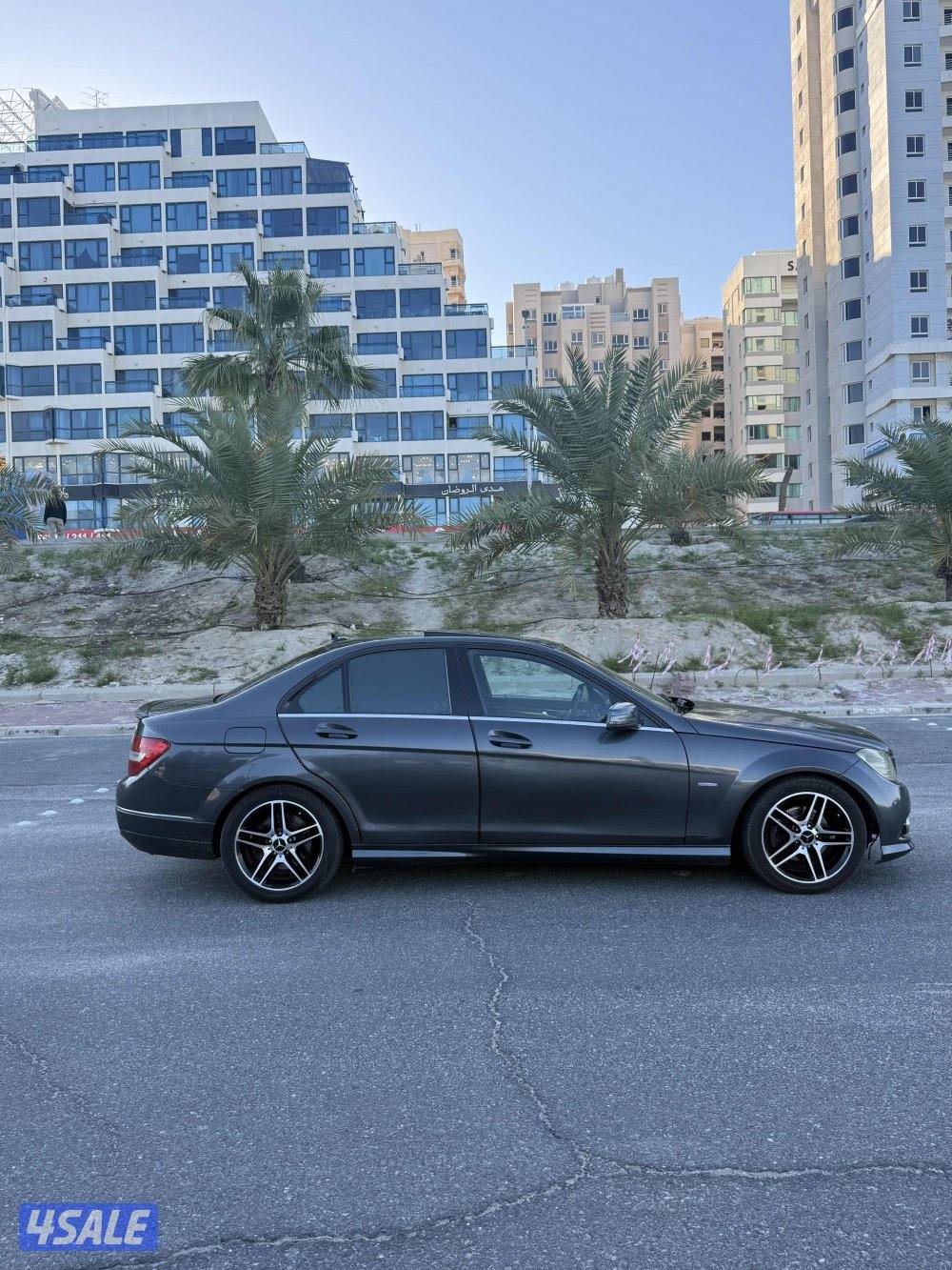 سياره نضيفه مافيها شي واستعمال يومي  مكينه٤ سلندر تيربو الصامل ما اقصر1