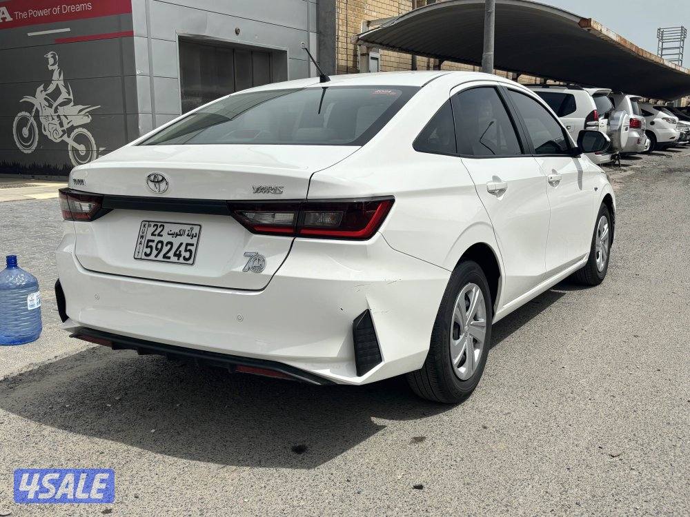 للبيع تويوتا يارس 20241
