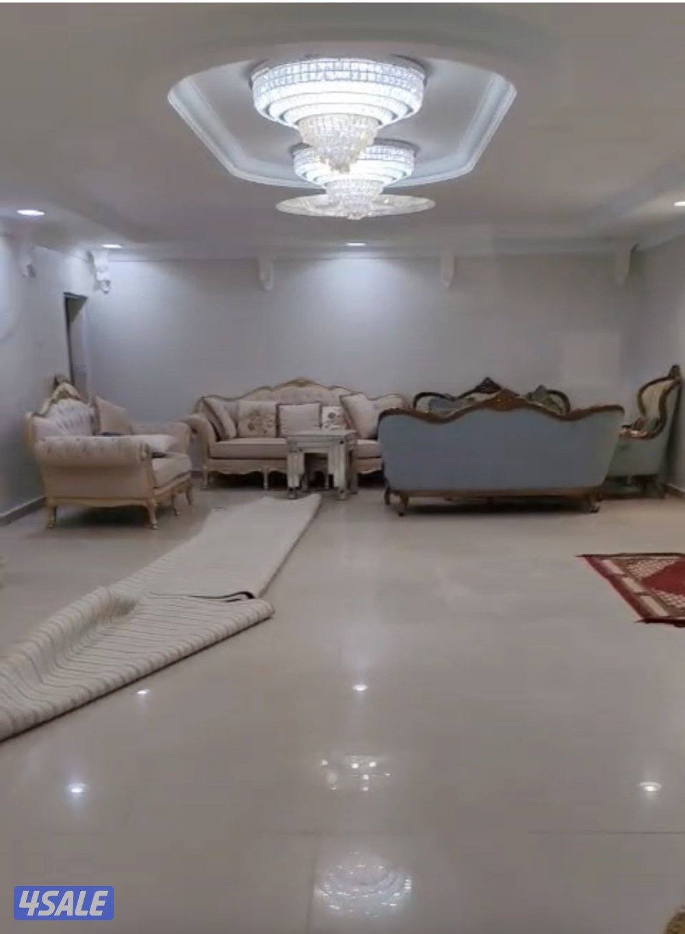 للبيع بيت العيون دورين وملحق4