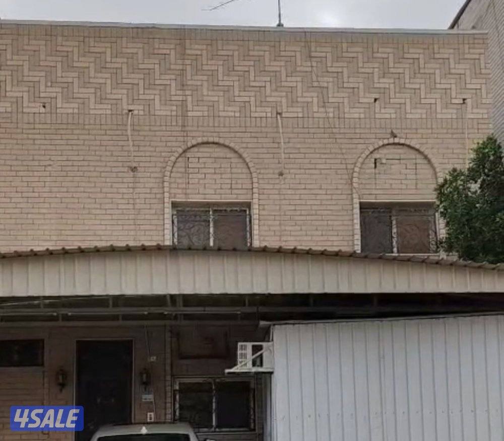 للبيع بيت العيون دورين وملحق0