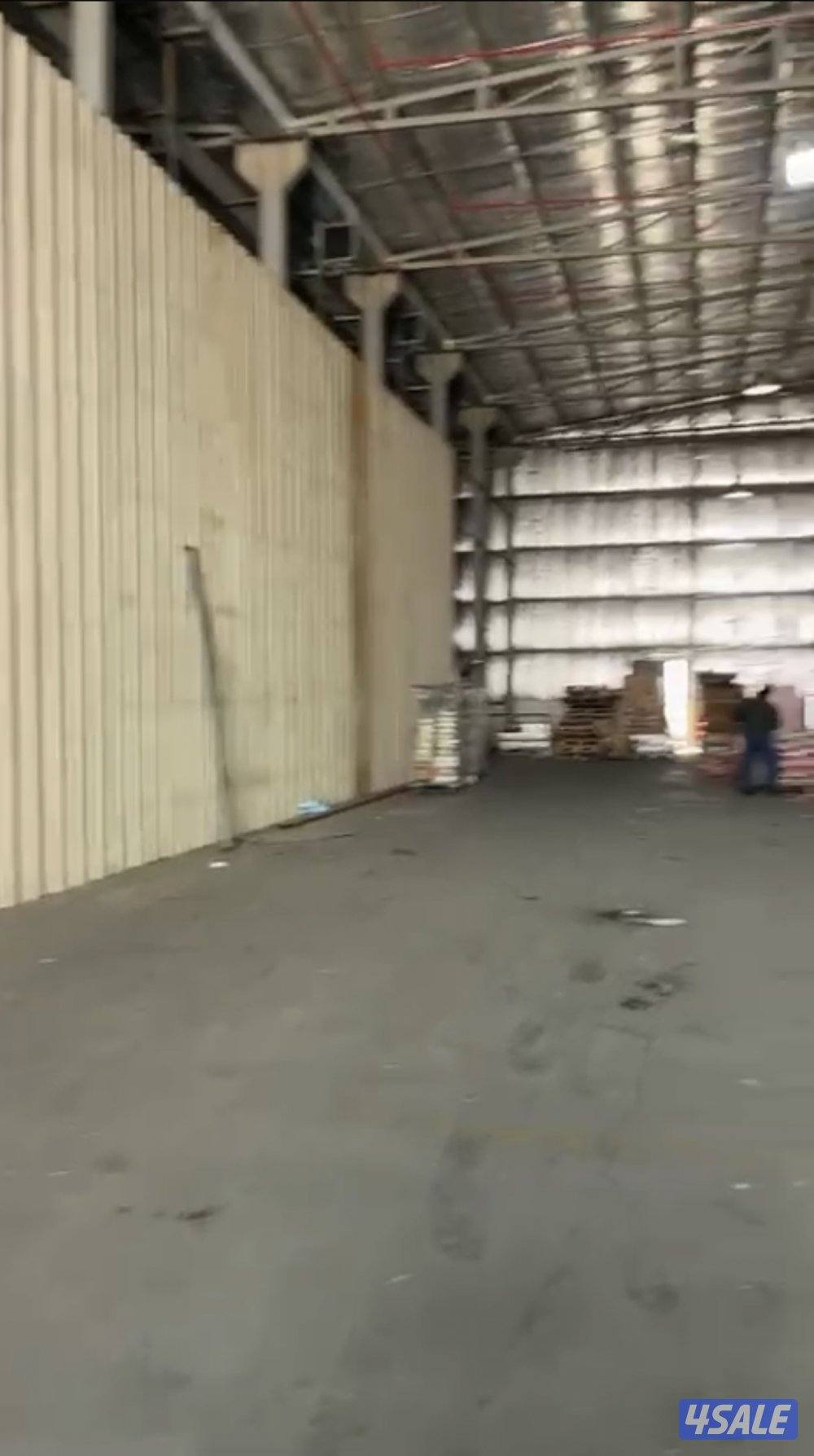 للايجار مخزن في مينا عبدالله ١٢٥٠متر3