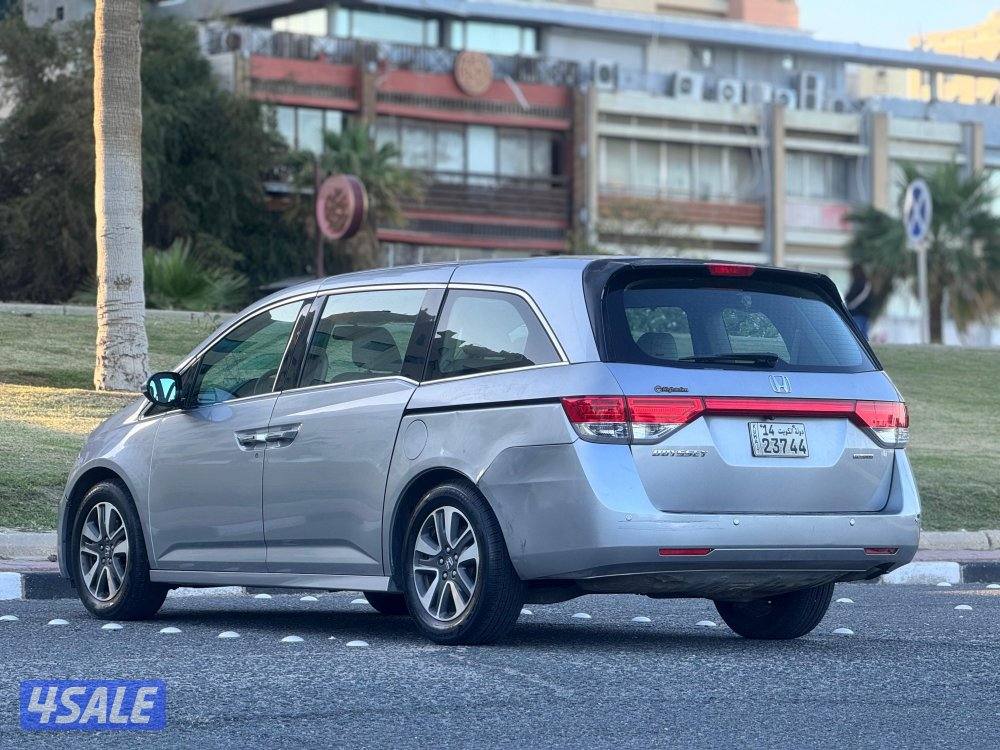 للبيع هوندا أوديسي موديل 2016 كامل المواصفات3