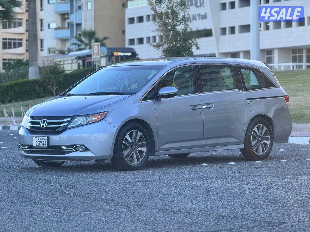للبيع هوندا أوديسي موديل 2016 كامل المواصفات4