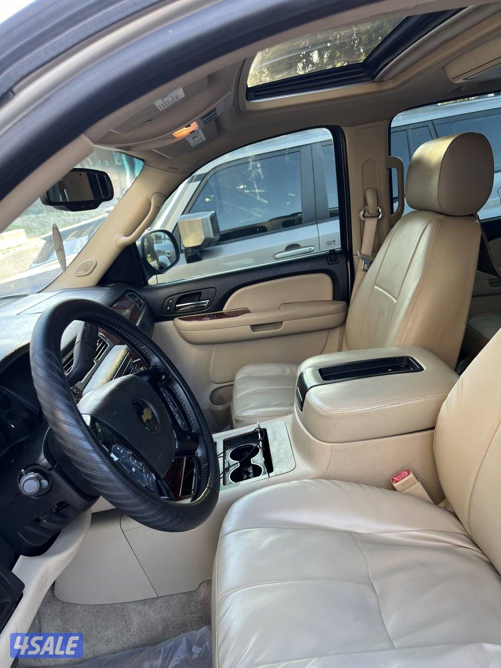 تاهو موديل 2008 LTZ بدون دبل كراسي خلفية غير مفصولة12