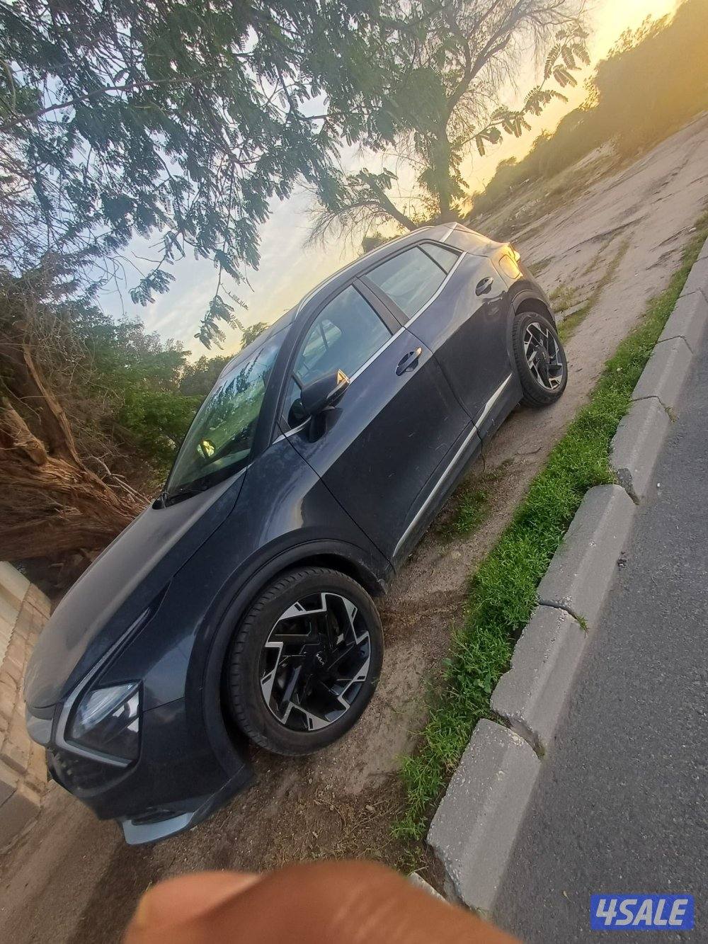 كيا سبورتاج موديل ٢٠٢٣ حجم المكينة 2000 داخلية بيج كامره صبغ قطعه وحده2