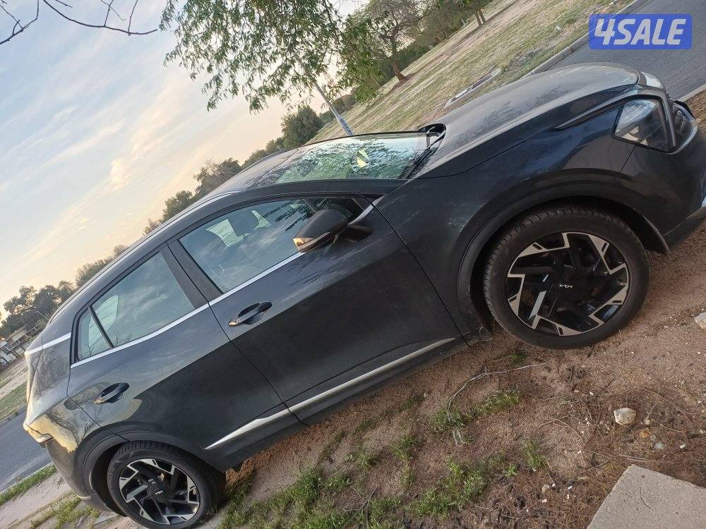 كيا سبورتاج موديل ٢٠٢٣ حجم المكينة 2000 داخلية بيج كامره صبغ قطعه وحده3