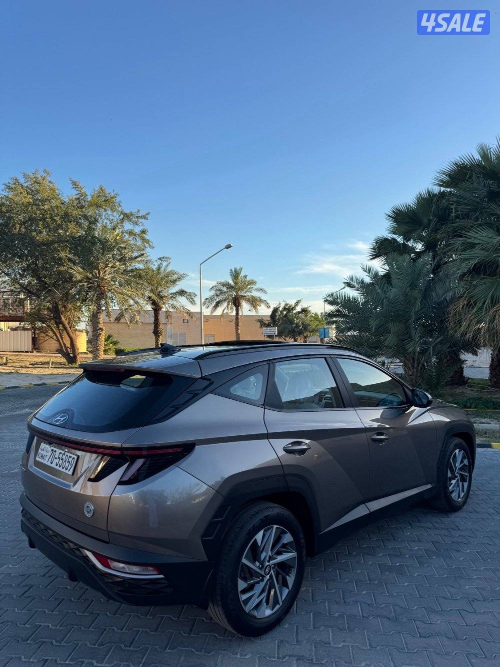 للبيع توسان 2023 ماشي 51 الف بحالة الوكالة الفل3