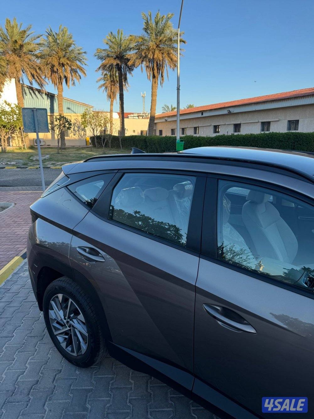 للبيع توسان 2023 ماشي 51 الف بحالة الوكالة الفل6