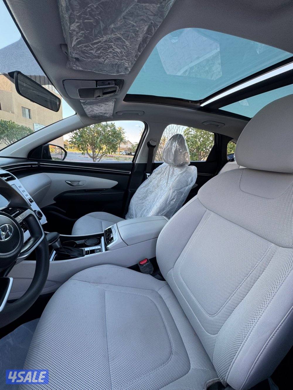 للبيع توسان 2023 ماشي 51 الف بحالة الوكالة الفل8