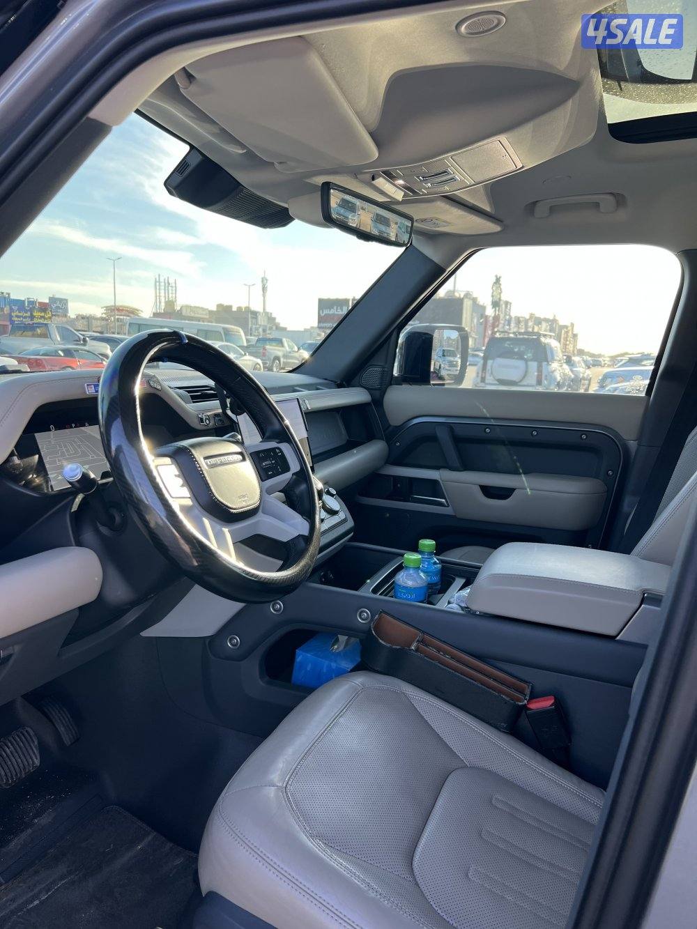 ديفندر 6 سلندر 20225