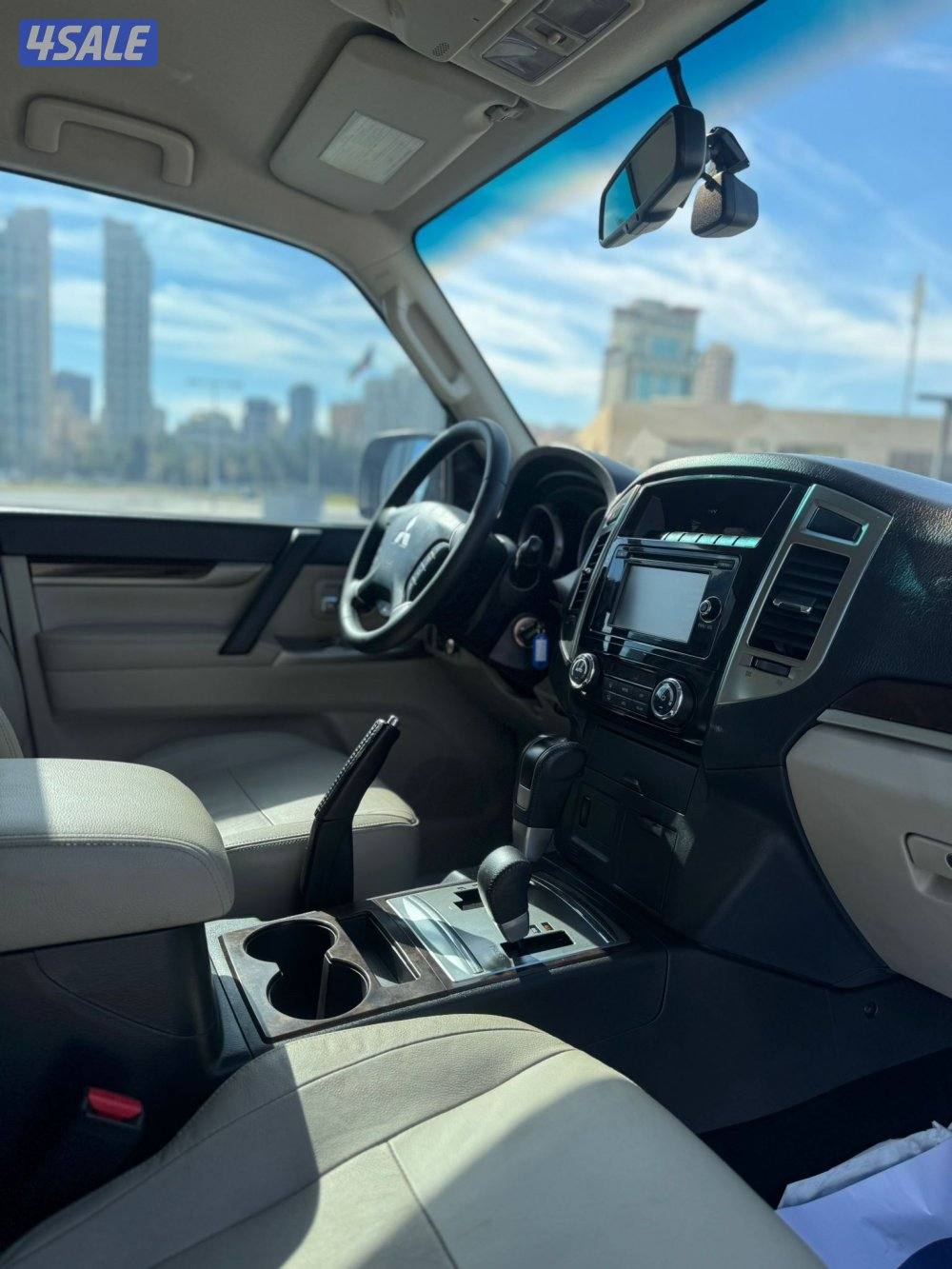 باجيرو موديل 2020 
عداد  93 الف 
ماكينه 3.8 
cc فل كامل المواصفات6