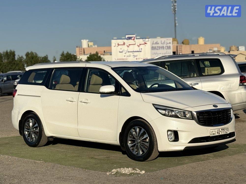 كيا كرنفال - موديل 2017 - عداد 195 - وارد الوكاله - شرط الفحص1