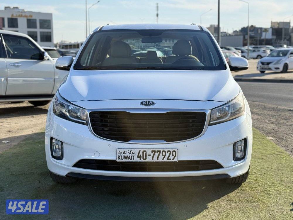 كيا كرنفال - موديل 2017 - عداد 195 - وارد الوكاله - شرط الفحص4