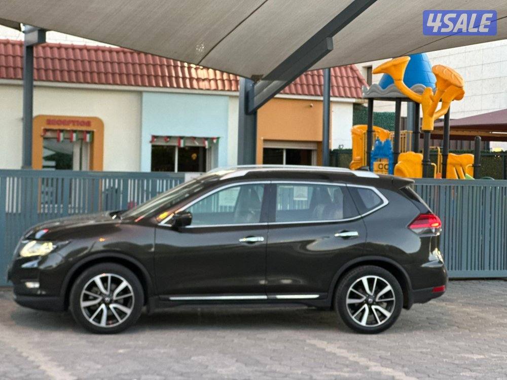 للبيع جيب نيسان اكس تريل 2020 ماشي 754