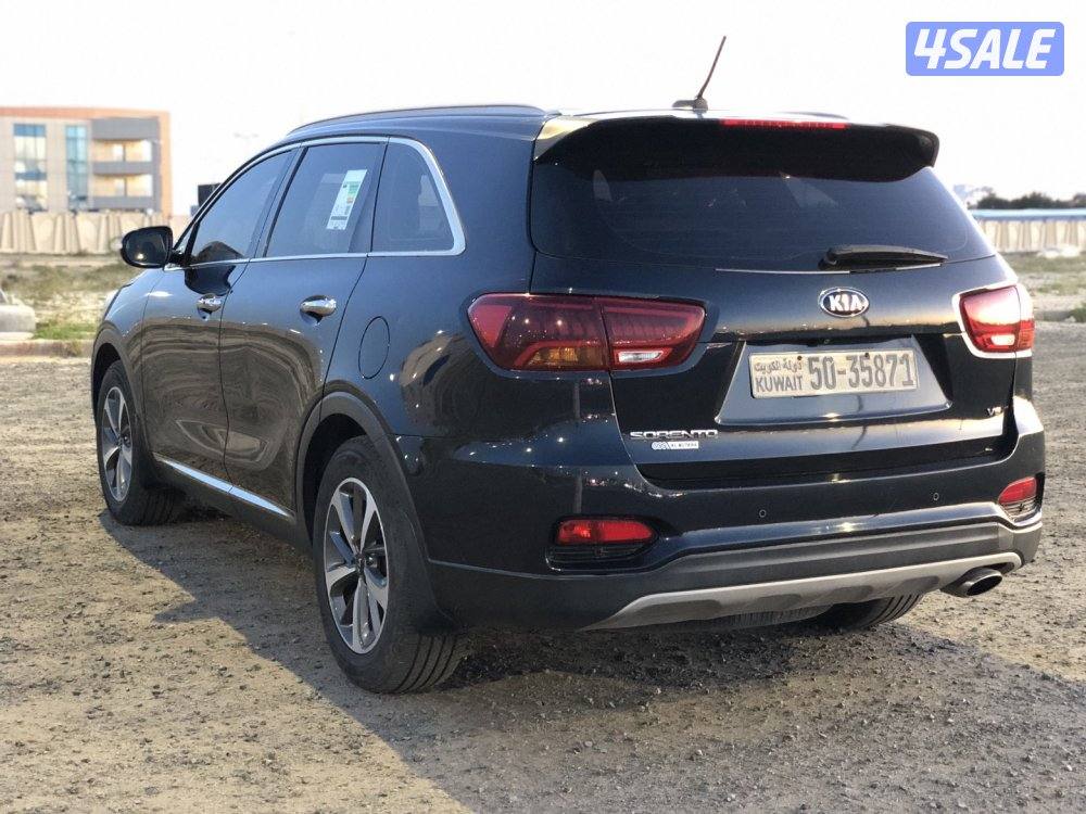 كيا سورينتو موديل 2018 ماشي 83 الف صبغ الوكالة شرط الفحص بالكامل2