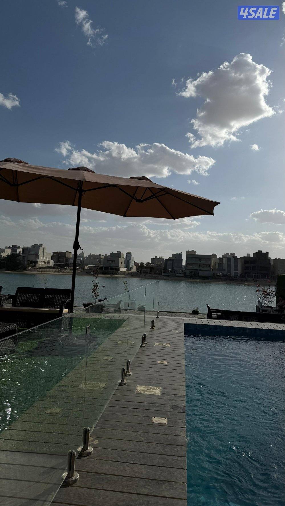 متوفر في الويكند0