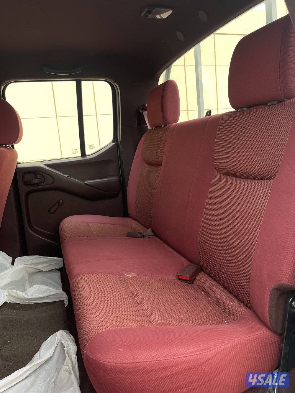 للبيع وانيت نافارا موديل 2009 قير عادي شرط الفحص3