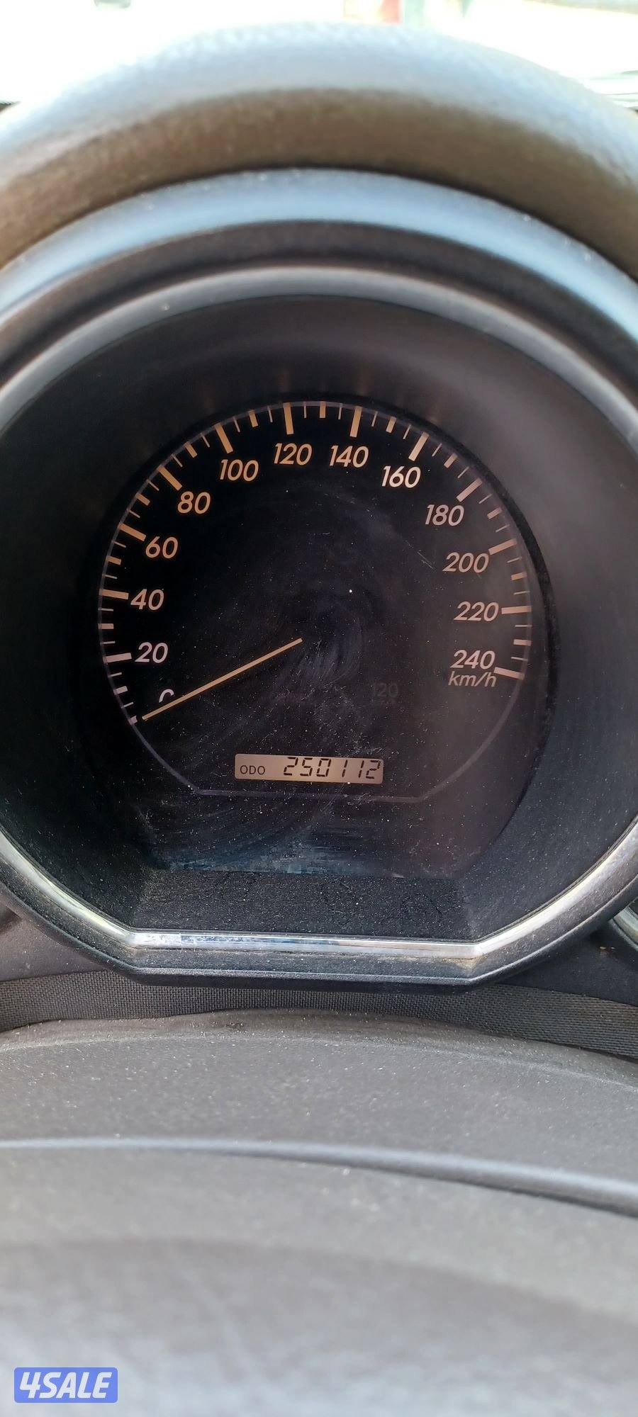 لكزس RX350 موديل ٢٠٠٧ لون رمادي داخل بيج ماشي ٢٥٠0