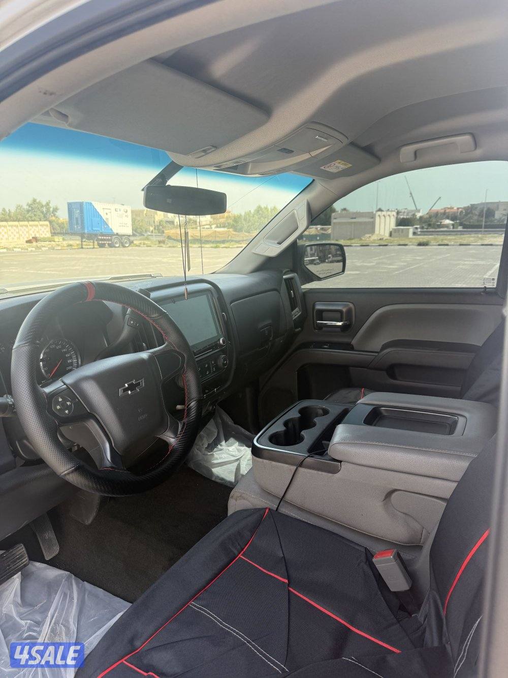 للبيع وانيت سلفرادوLS4