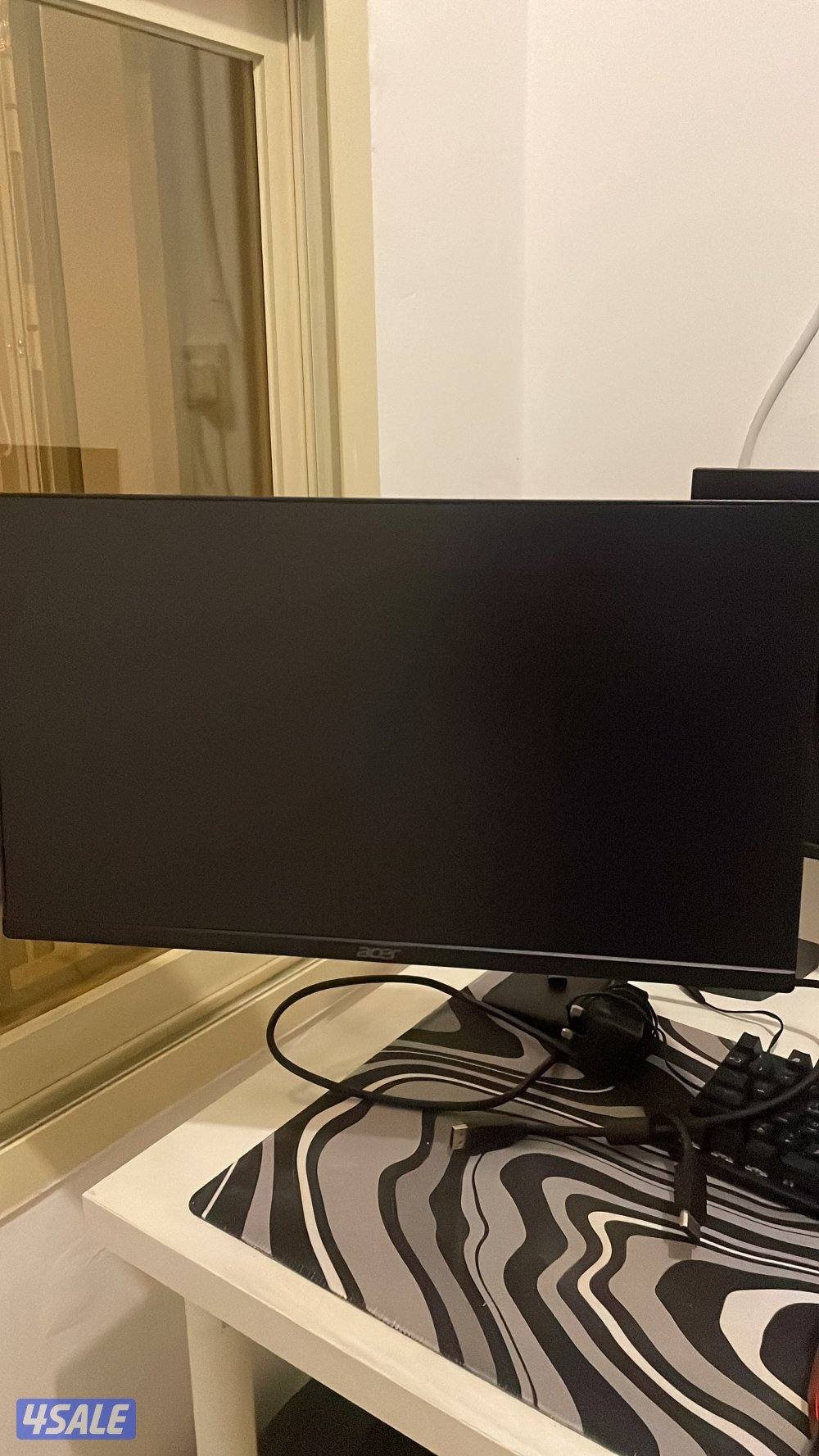 للبيع شاشتين قيمنق نضيفات1