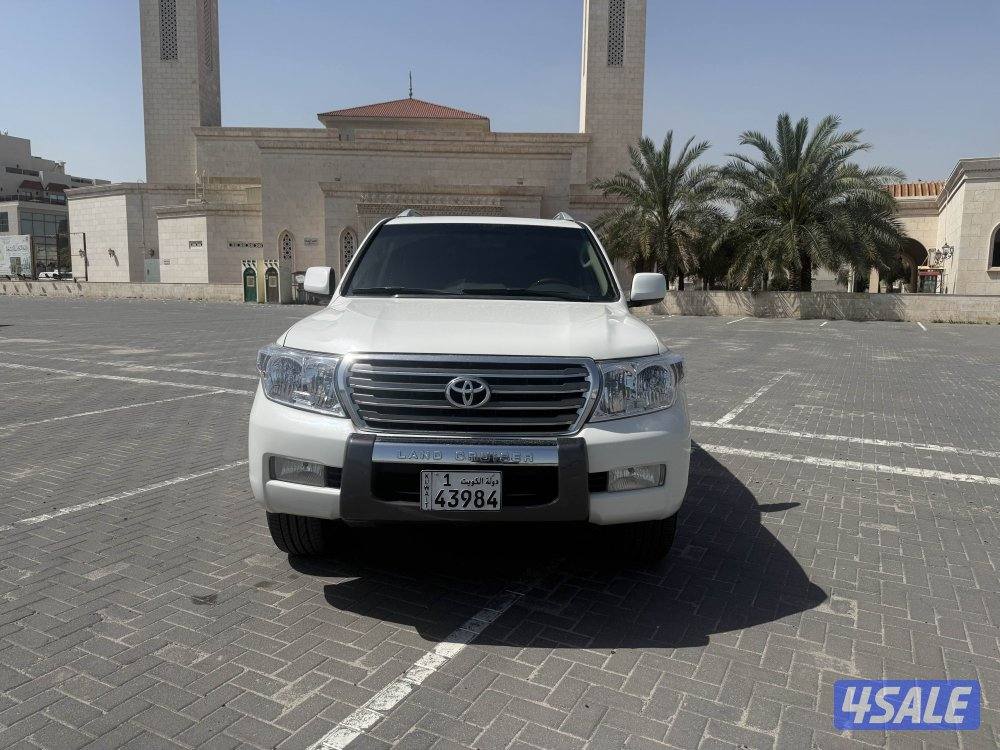 للبيع لاندكروزر 2010 شرط الفحص2
