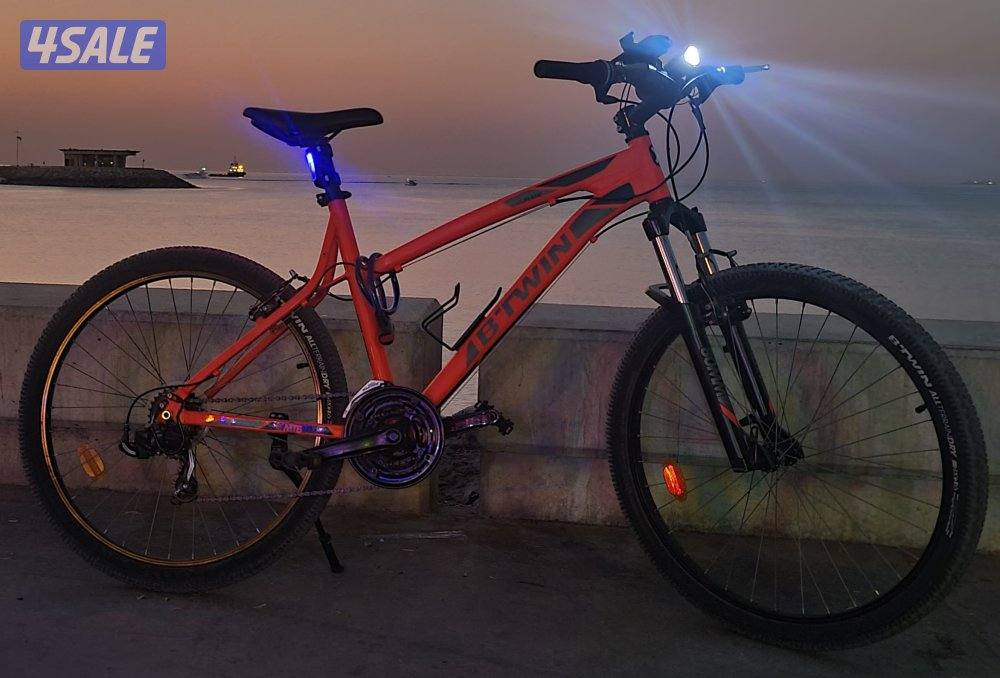 B-Twin cycle Size M Excellent Cond     حاله ممتازهMدراجه بي توين مقاس1