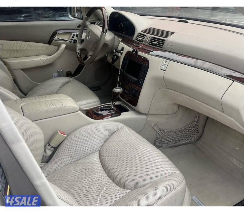 للبيع مرسيدس موديل 20050