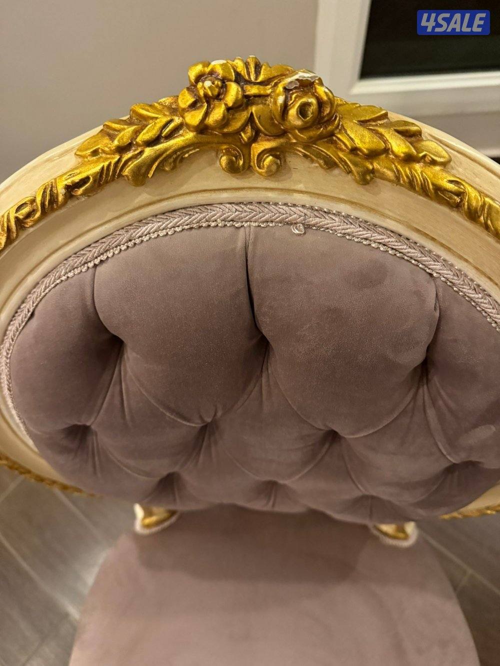 طاولة طعام كلاسيك فاخر (خشب زان أصلي) – قطر 1205