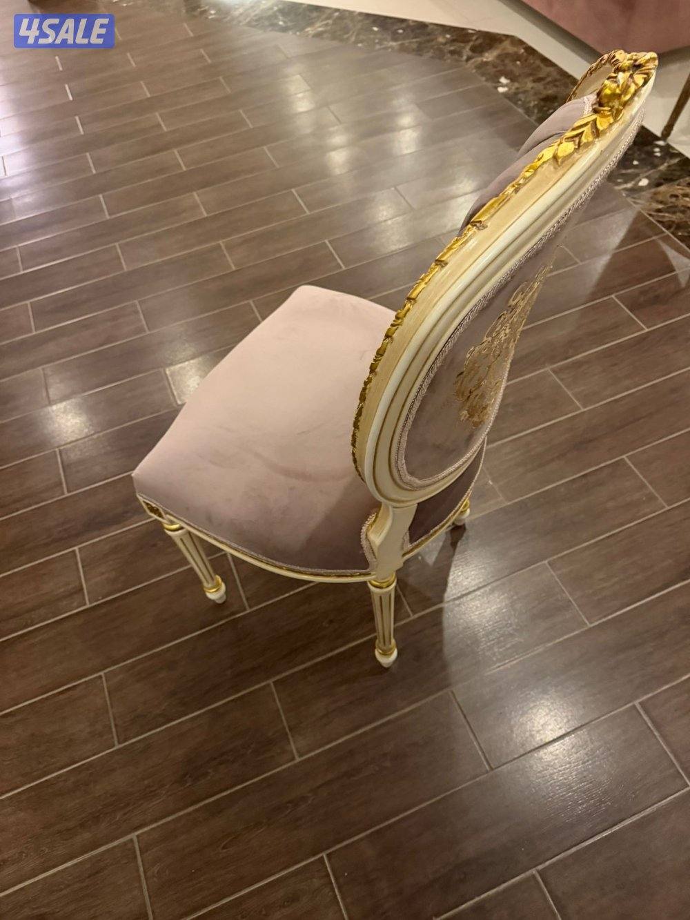 طاولة طعام كلاسيك فاخر (خشب زان أصلي) – قطر 1207